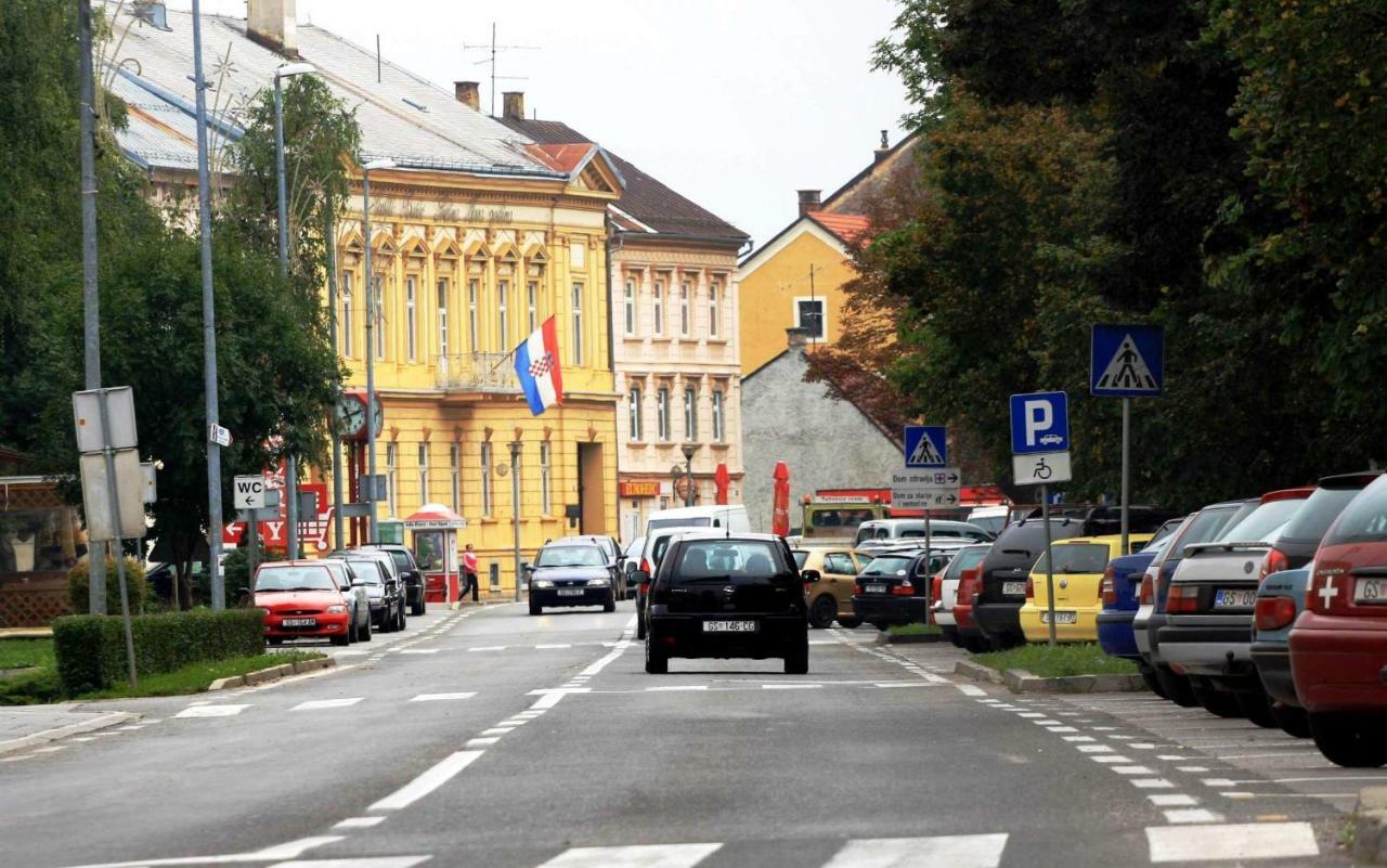 Apartamento Bivium Otočac Exterior foto